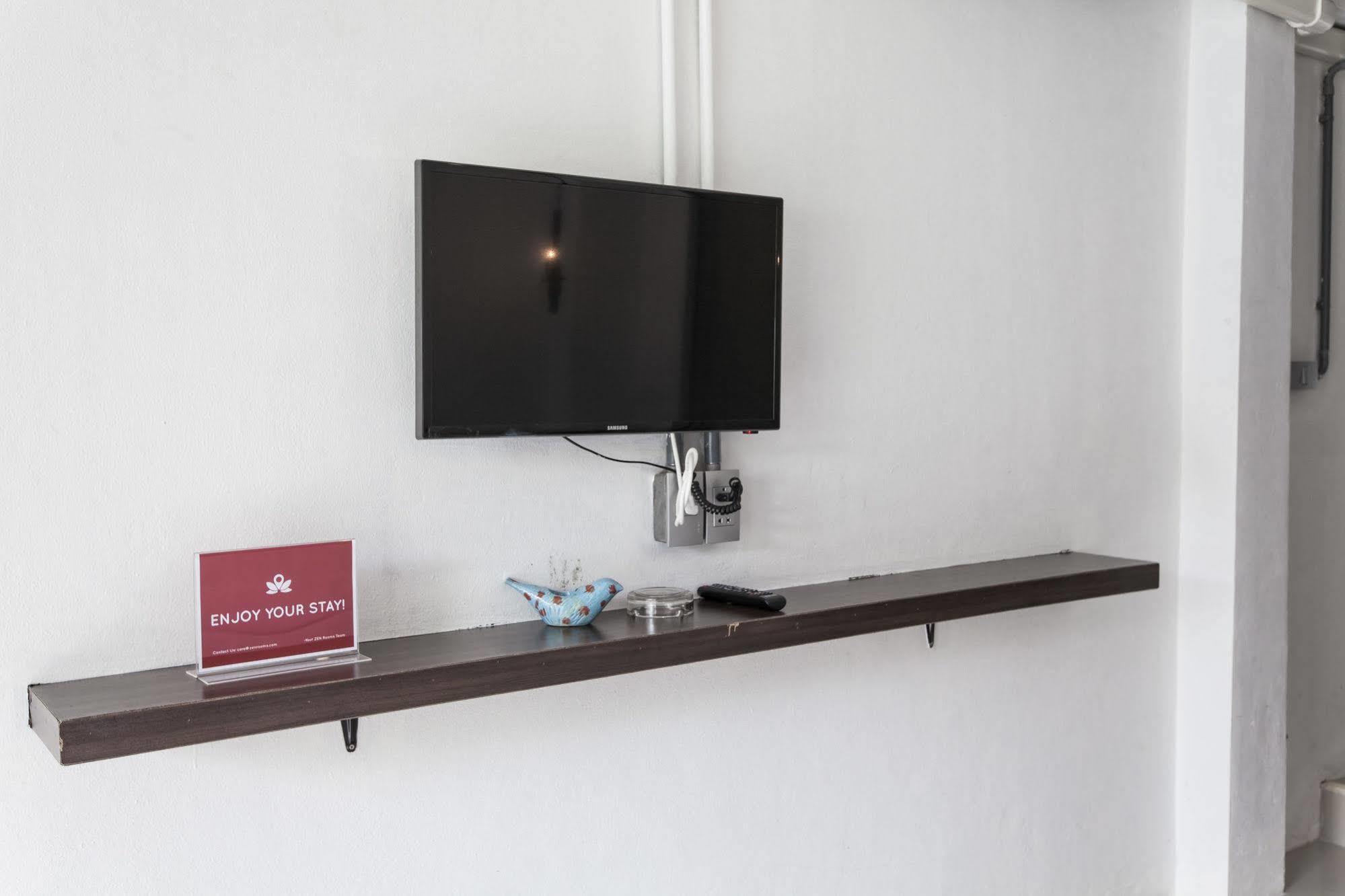 Zen Rooms Basic Nanai Phuket Patong Exterior foto