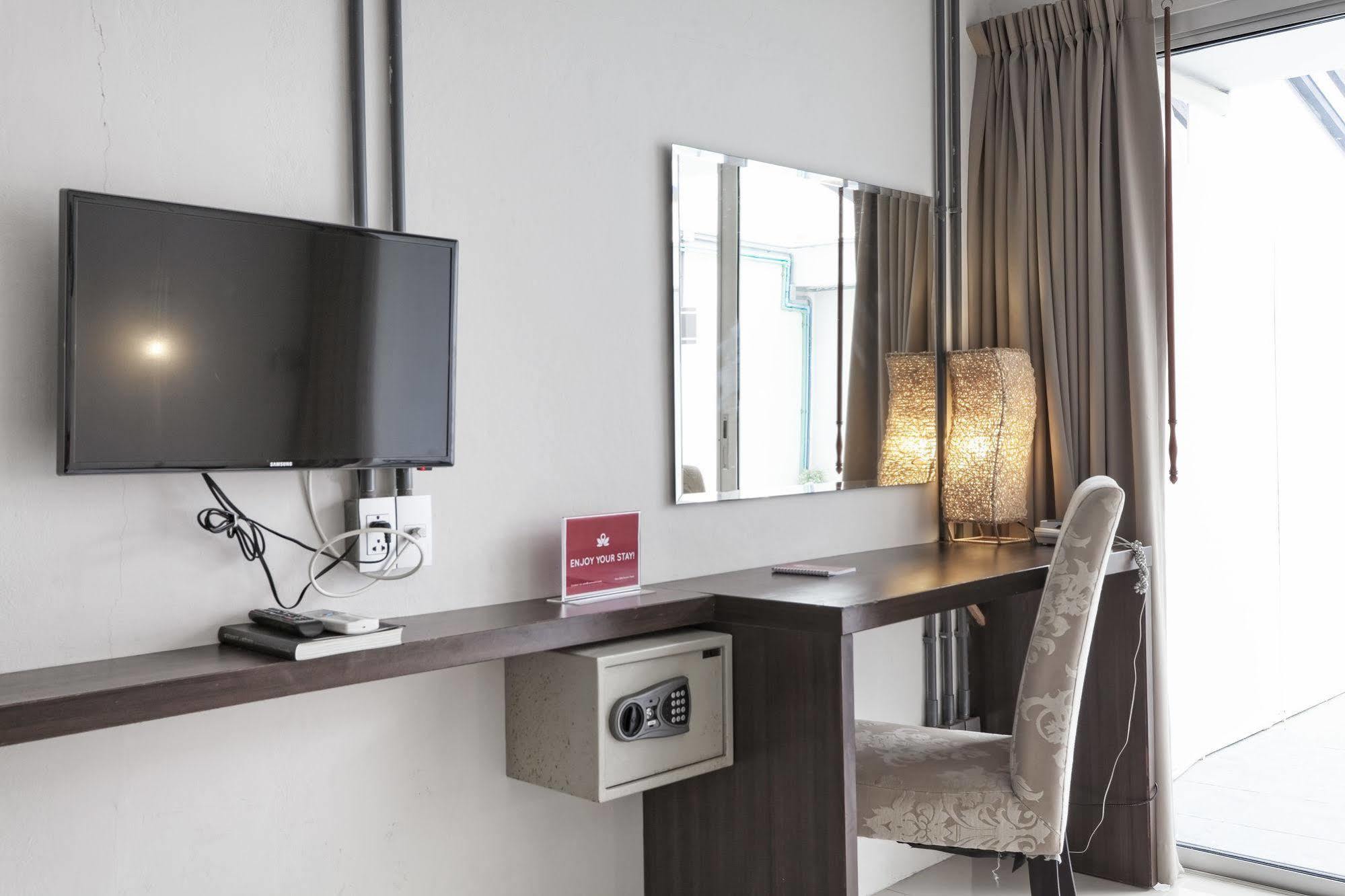Zen Rooms Basic Nanai Phuket Patong Exterior foto